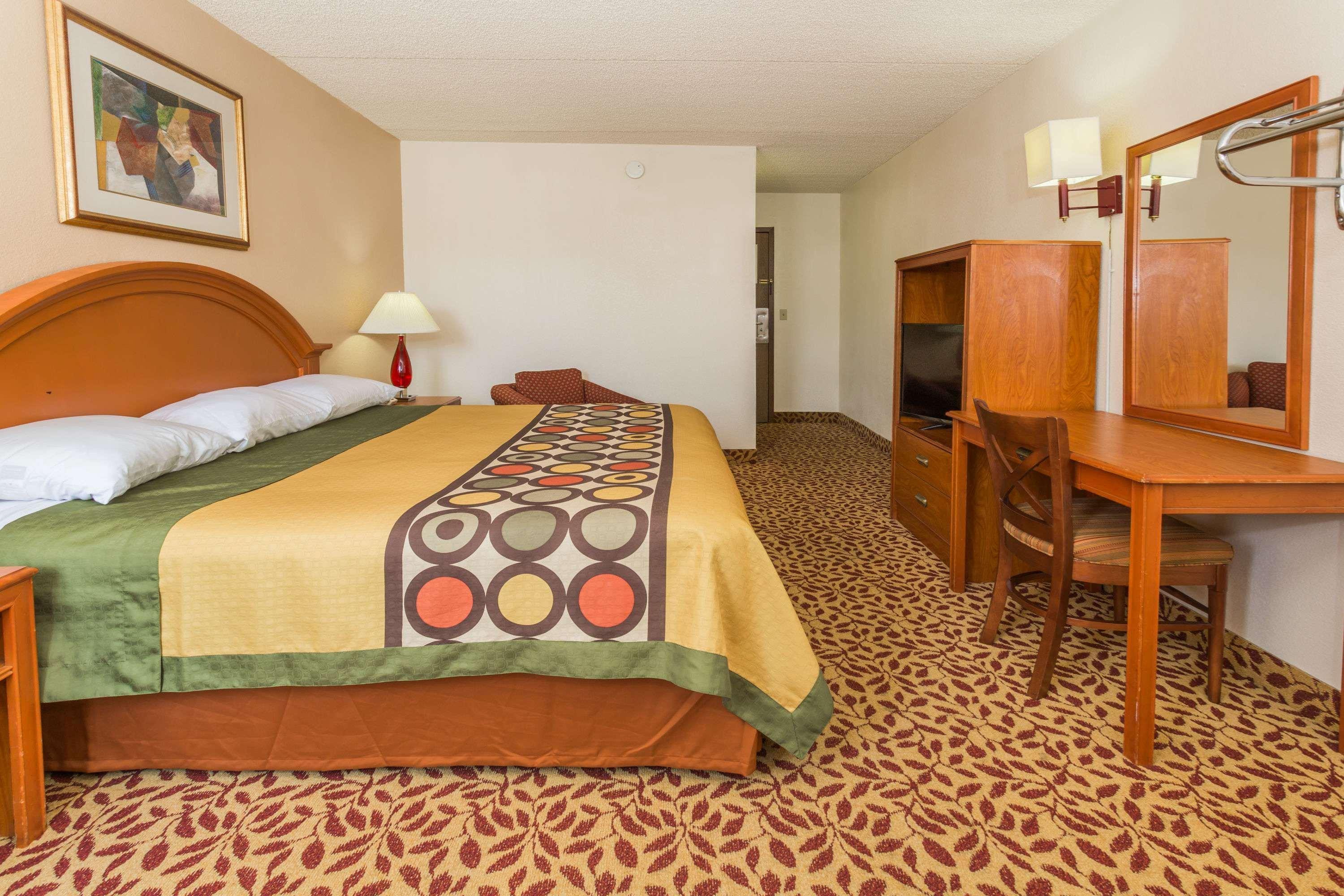 Super 8 By Wyndham Colo. Sprs. Garden Of The Gods Otel Colorado Springs Dış mekan fotoğraf